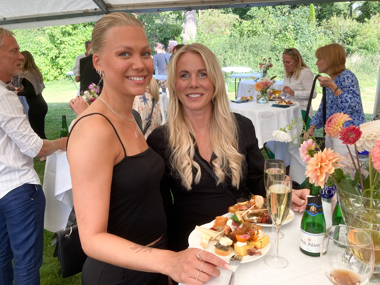 saga-sofie-Björngreeen-Mattson-och-Alexandra-Lindgren